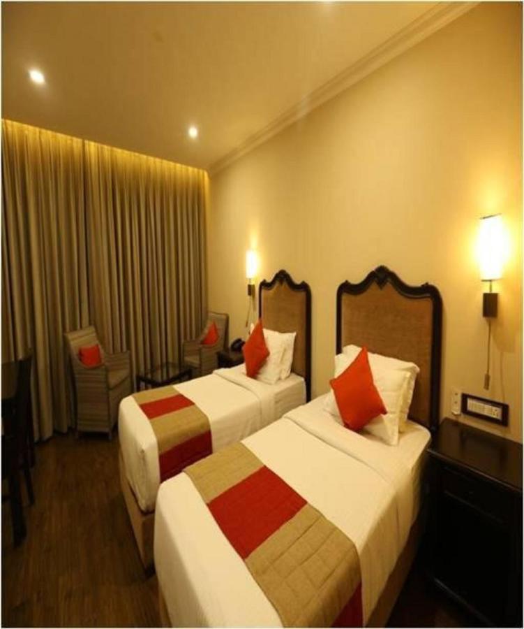 Hotel Atithi Γουβαχάτι Εξωτερικό φωτογραφία