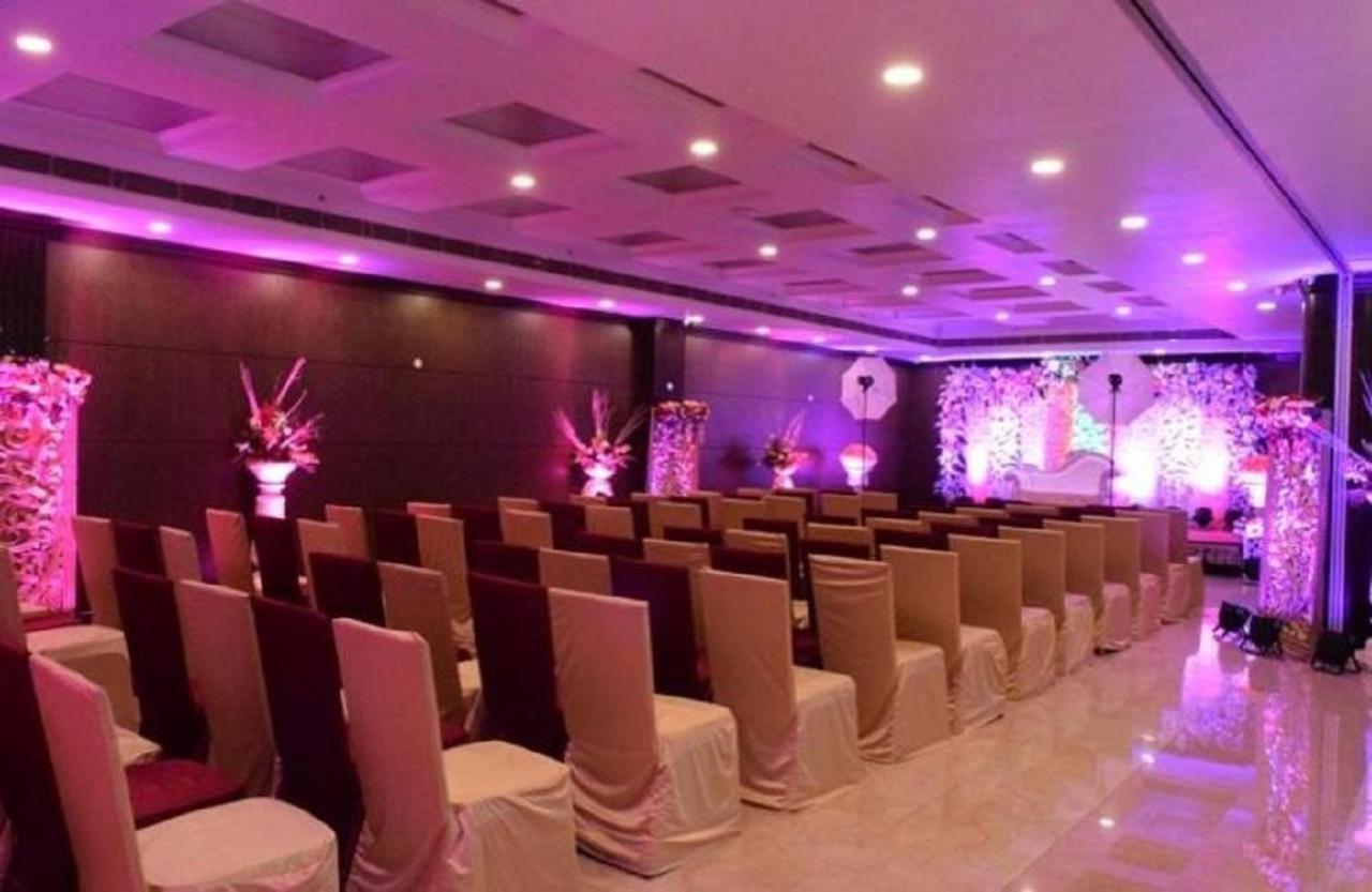 Hotel Atithi Γουβαχάτι Εξωτερικό φωτογραφία