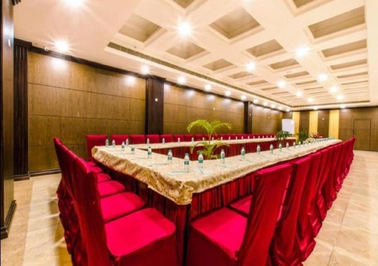 Hotel Atithi Γουβαχάτι Εξωτερικό φωτογραφία