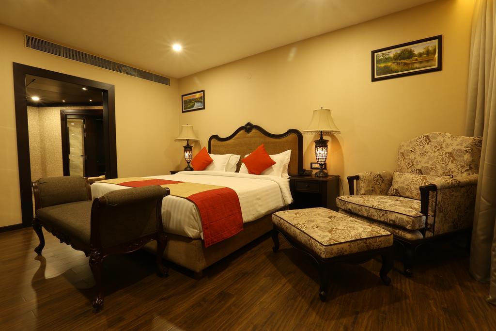 Hotel Atithi Γουβαχάτι Εξωτερικό φωτογραφία