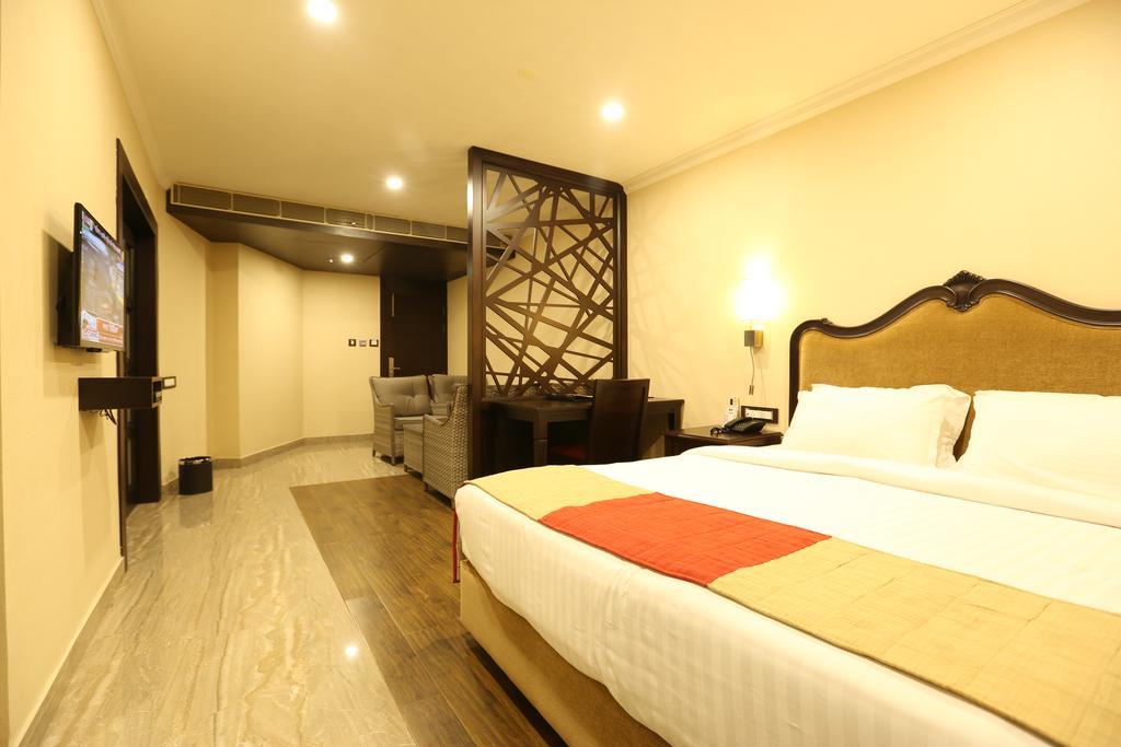 Hotel Atithi Γουβαχάτι Εξωτερικό φωτογραφία
