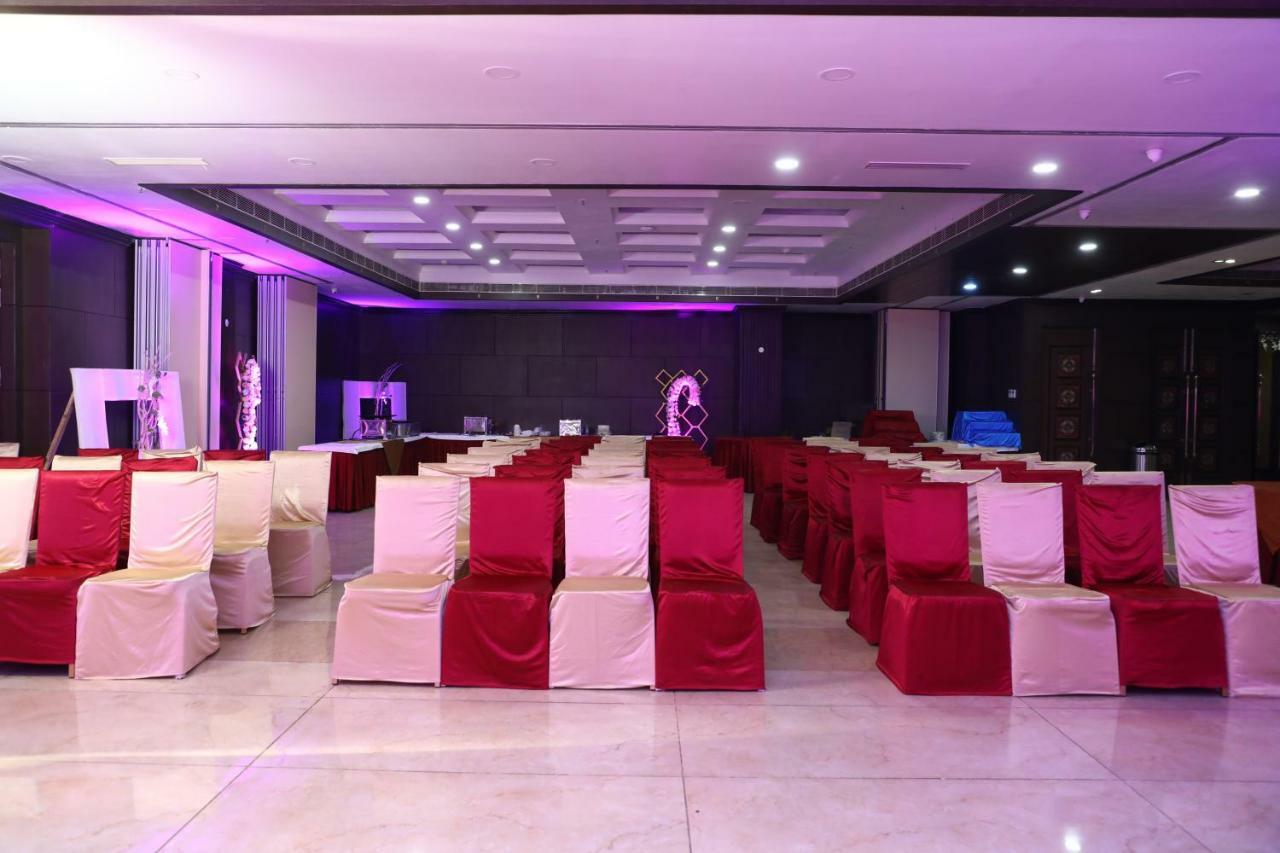 Hotel Atithi Γουβαχάτι Εξωτερικό φωτογραφία