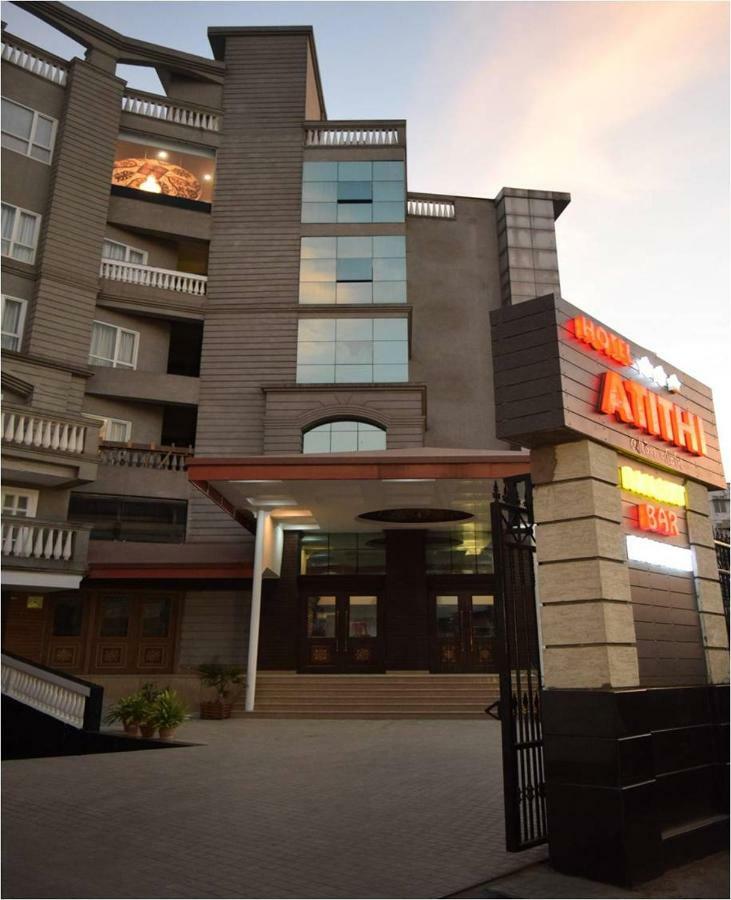 Hotel Atithi Γουβαχάτι Εξωτερικό φωτογραφία